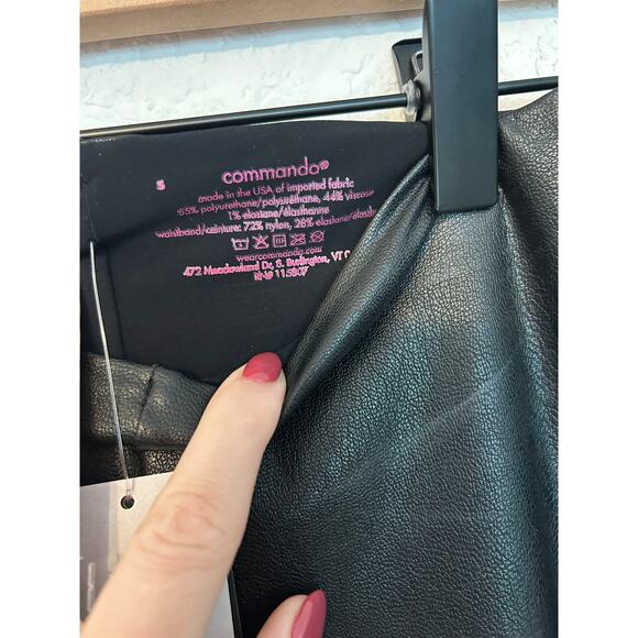 NWT Commando Faux Leather Flared Legging - Picture 7 of 8